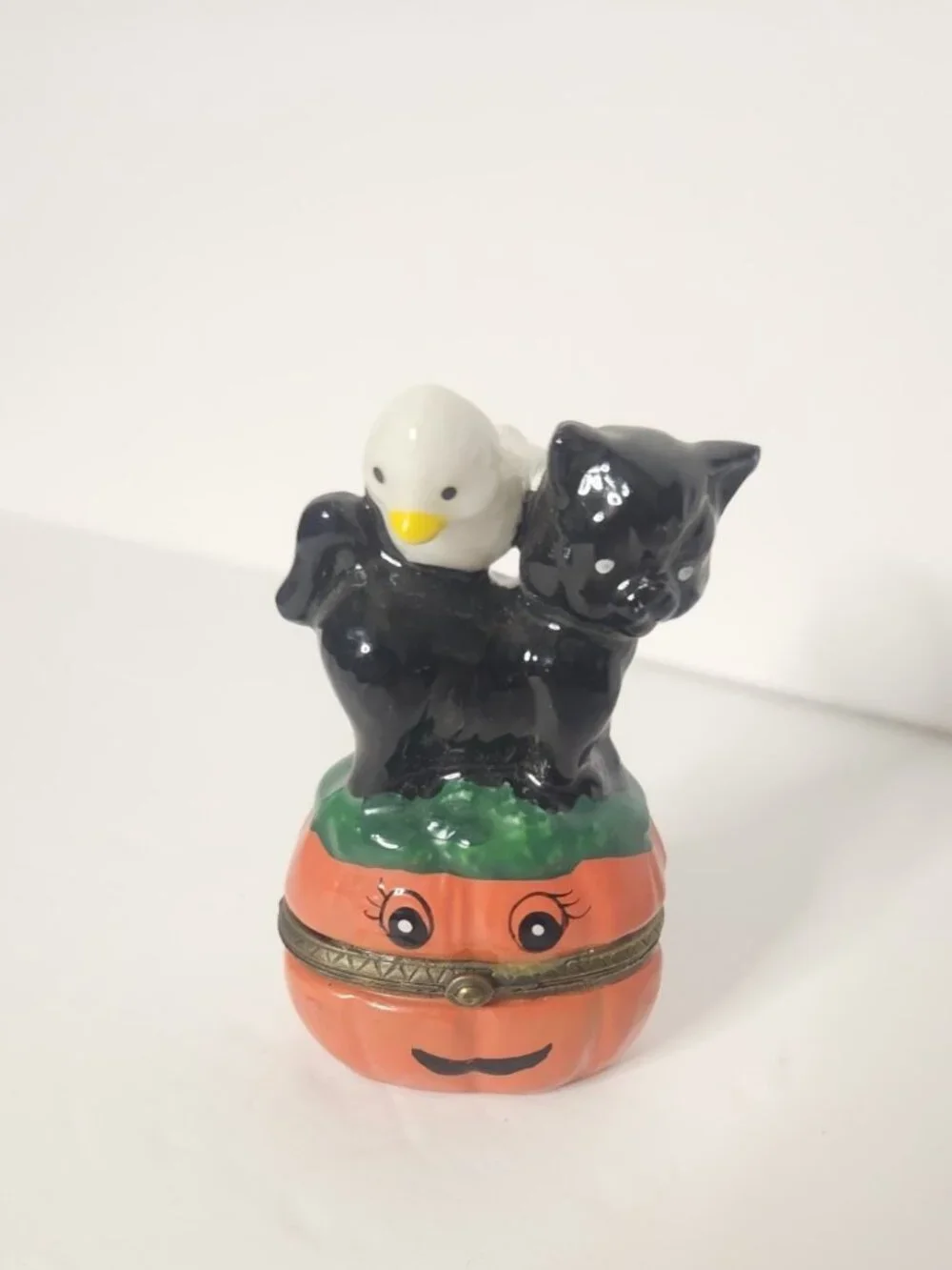 Vintage Halloween Ceramic Cat & Pumpkin Trinket Box 3" - Picture 2 of 4